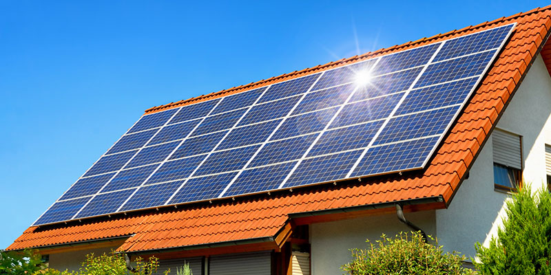 A Professional Guide to Solar Panel Cleaning 